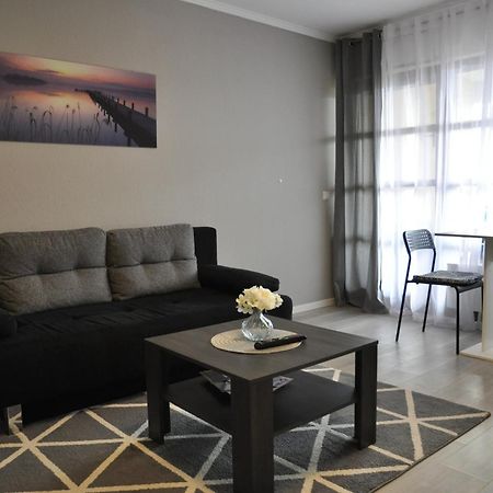 Deluxe Apartment 2 - Ruhe Oase - 1Zkb Balkon - Parkplatz Bad Nauheim Bagian luar foto